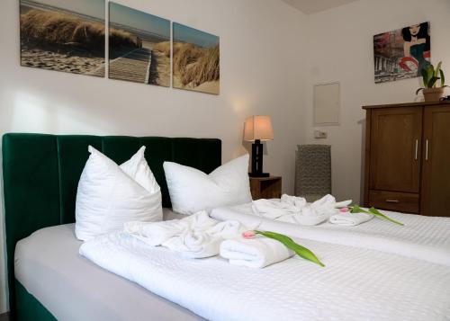 1 queen bed