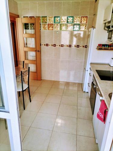 bonito apartamento en Ferrol podéis Llamar a Booking para dudas