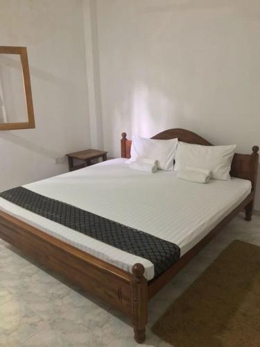 Double Room image 3