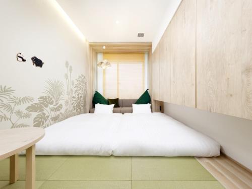 2 futon beds