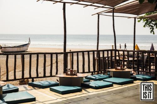 Facilities, This is it Stays - Beach View Rooms & Huts in Arambol