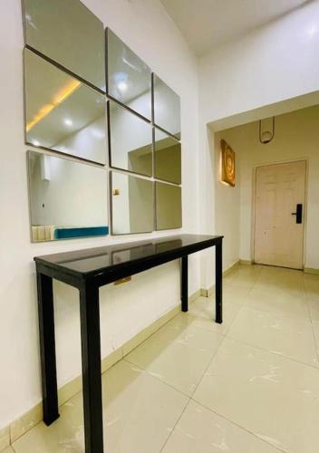 Central Oasis - Entire 3 Bedroom Apartment in Abuja with Pool, Games, WiFi, Balcony, and Garden, Abudža (fotografie 4)