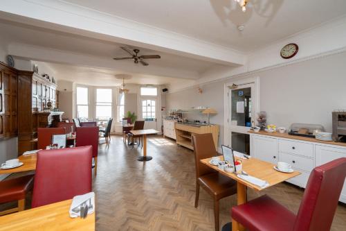 The Lanes Hotel - image 4