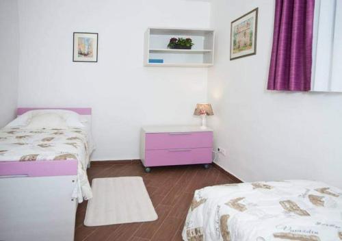 Deluxe Apartment image 2