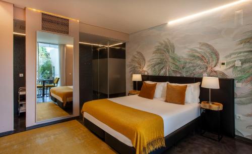 Superior Double Room with Balcony and Kitchenette image 7