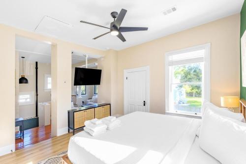 Aerie Loft in Biloxi, USA