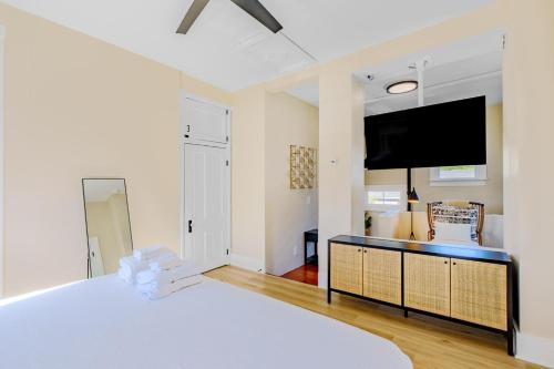 Aerie Loft in Biloxi, USA