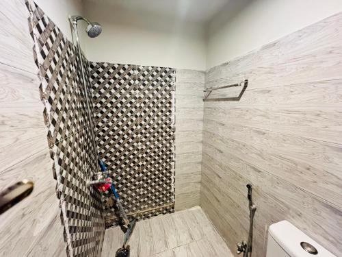 Luxe and Family-friendly 2BHK - image 11