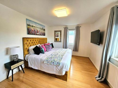 Facilities, 3 Bed House with 6 Beds by Sensational Stay in Corstorphine
