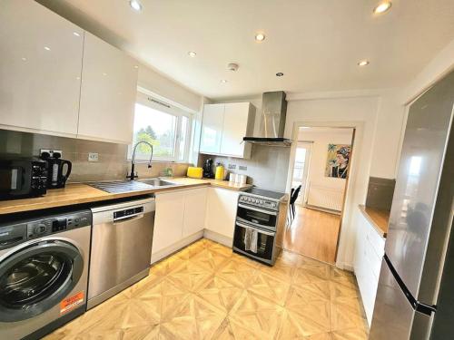 Facilities, 3 Bed House with 6 Beds by Sensational Stay in Corstorphine