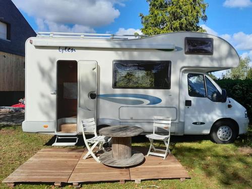 Camping-car calme et confortable - Location saisonnière - Carentoir