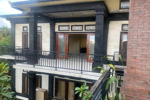 Capital O 93844 Arta Adi Homestay