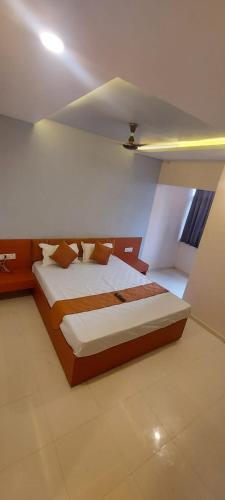 Hotel Kapish International Solapur 400 mts from Bus Stand and 500 mtr from railway station