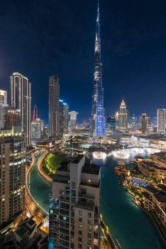 FIRST CLASS 2BR Incredible Burj Khalifa View, Dubaj