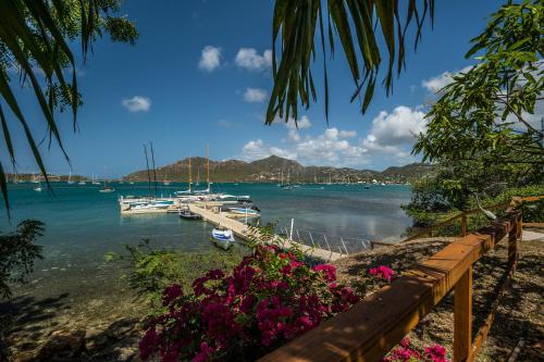 Alrededores, The Lodge - Antigua in English Harbour