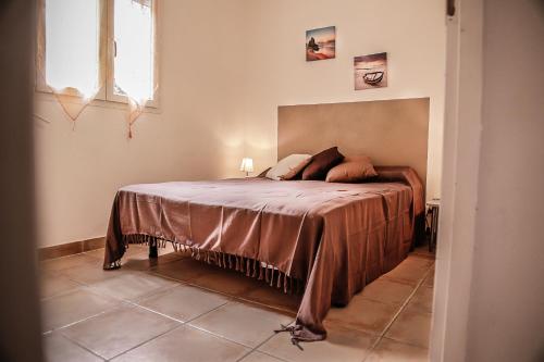 2 bedrooms, 3 beds