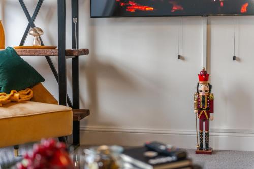 City Chic 3 Bedroom 2 Bathroom Luxury Living 7HS - image 12