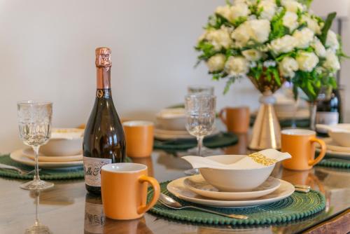 City Chic 3 Bedroom 2 Bathroom Luxury Living 7HS - image 4