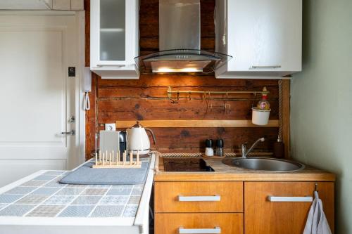 Garden Studio next to Telliskivi & Old Town in Northern Tallinn