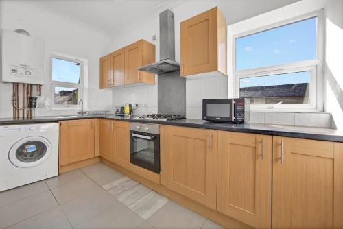 Central Reading - 3 bed apartment, Рединг (фото 6)
