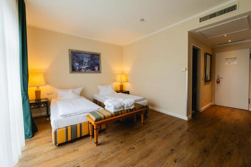 Best Western Wein- und Parkhotel - image 6