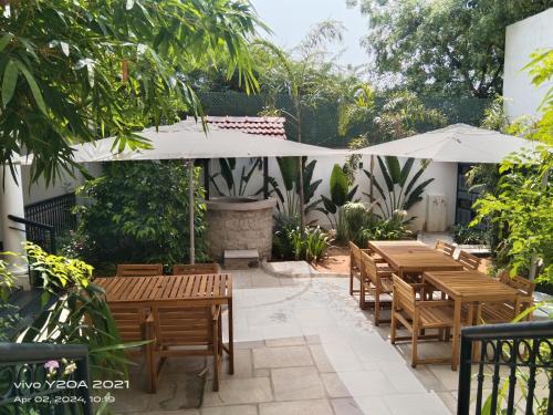 Kert, Mayilveedu Guest House in Tuticorin