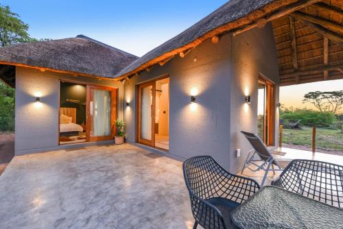 ทัศนียภาพภายนอกโรงแรม, มซิกิ ซาฟารี ลอดจ์ (Mziki Safari Lodge) in เบสเตคราล