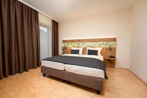 Double Room image 2