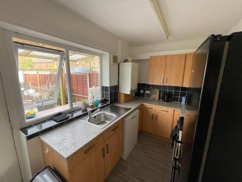 Cosy 2-Bed House in Ancoats Manchester! - Tap to explore photos