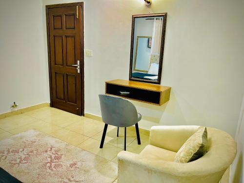 Luxe and Family-friendly 2BHK - image 6