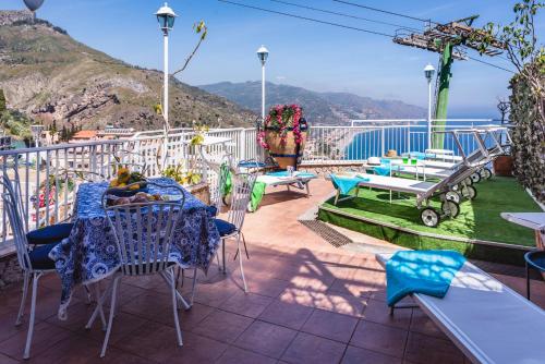 Dream View Suites Taormina 4