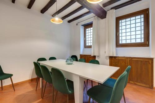 Ardiglione Apartment by Mamo Florence - image 13