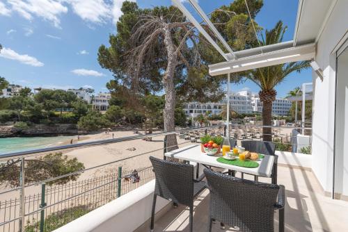  Apartamento en la primera linea de la playa Cala Gran in Cala D´Or