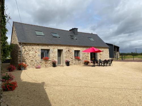 Maison en pierre à la campagne - Location saisonnière - Ploëzal