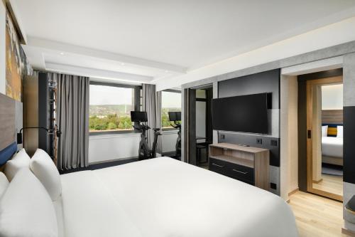 room detail thumbnail 0