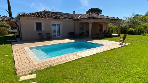 Villa spacieuse avec piscine privé , Vallée du Lot - Location, gîte - Prayssac