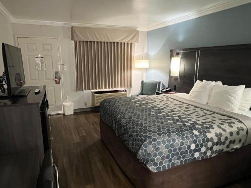 Econo Lodge Byron - Warner Robins - image 8