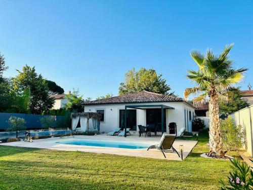 Villa Les Deux Palmiers Piscine & Clim - Location saisonnière - Saint-Maximin-la-Sainte-Baume