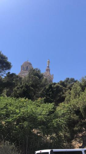 Superbe studio au pied de notre dame de la garde - Location saisonnière - Marseille