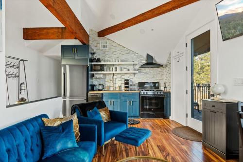 Off The Hook in Big Bear Lake in Big Bear Lake, USA