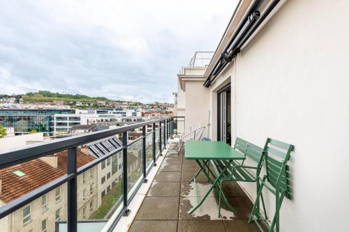 GuestReady - Chic cocoon with a balcony, Suresnes (foto 9)
