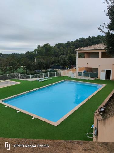 Camping Soleiluna - Camping - Rocbaron