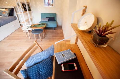 One-Bedroom Apartment image 10