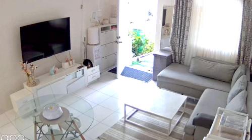 50 négyzetméteres, 1 hálószobás Ház 1 fürdőszobával Minglanilla területén (La Vee’s Home -Tiny Living) in Minglanilla