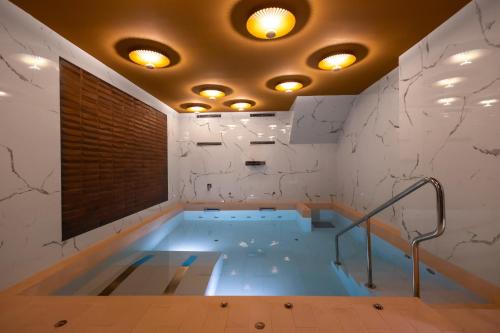 Hotel Neptuno - main image