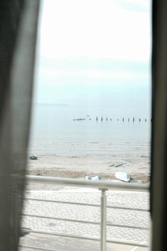 Double Room with Balcony and Sea View image 10