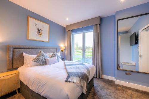 Killeen Castle - Trim