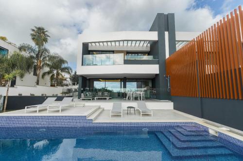 Buganvilia - Luxury villa - private pool by HD