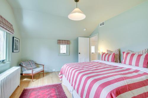 Charming Greenwich Escape Near Wooded Trails! Charming Greenwich Escape Near Wooded Trails!