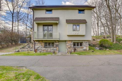 Charming Greenwich Escape Near Wooded Trails! Charming Greenwich Escape Near Wooded Trails!